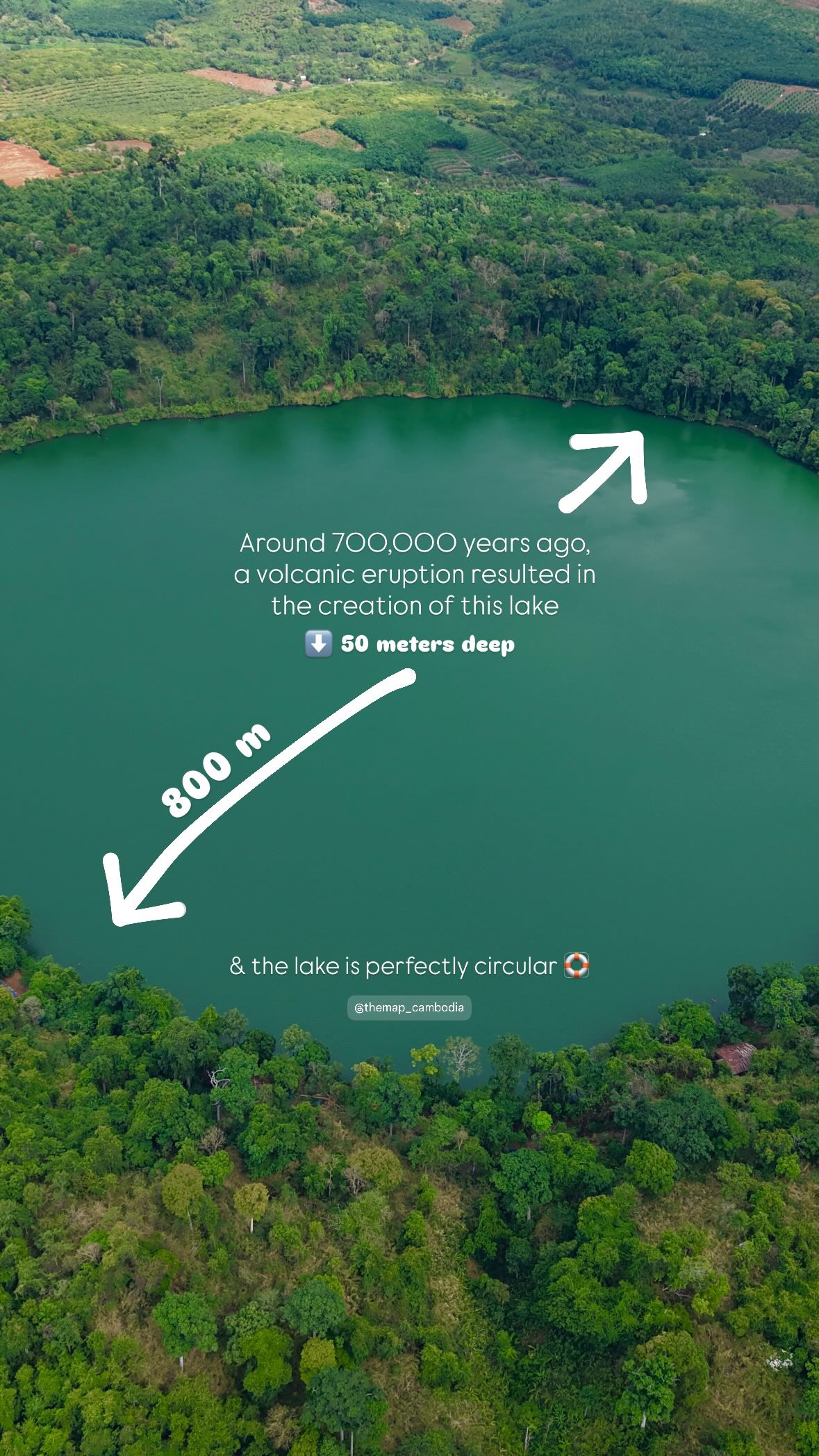 Le lac volcanique de Yeak Laom près de Banlung