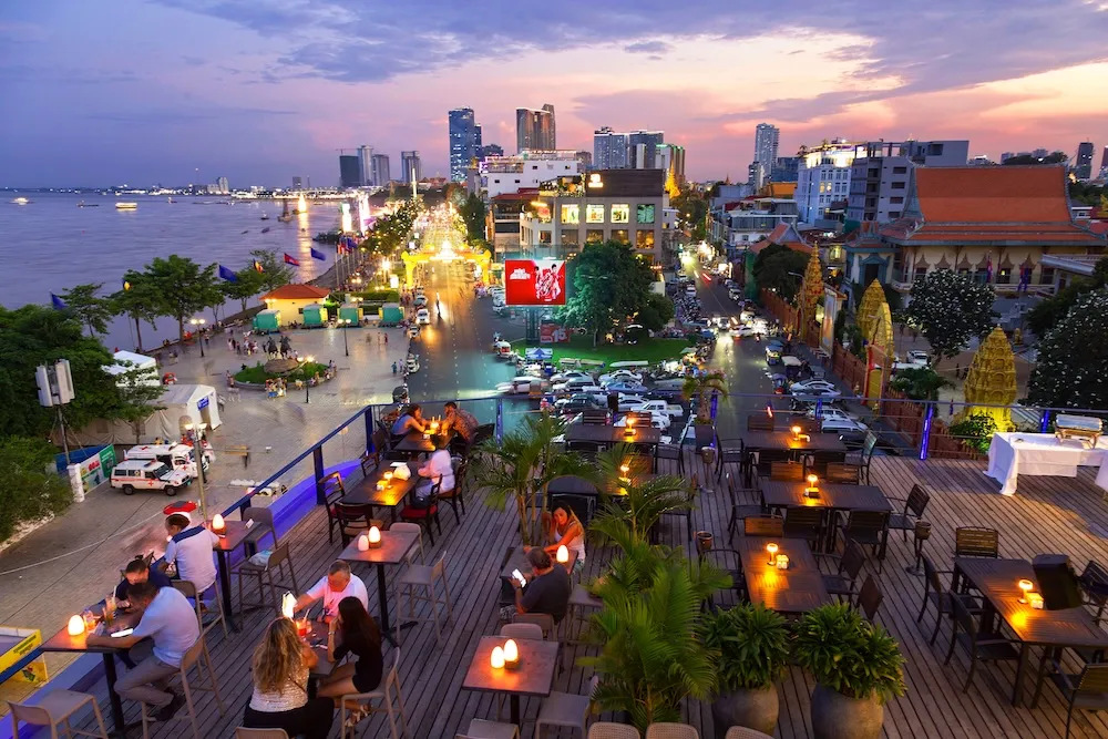 Le Moon Rooftop