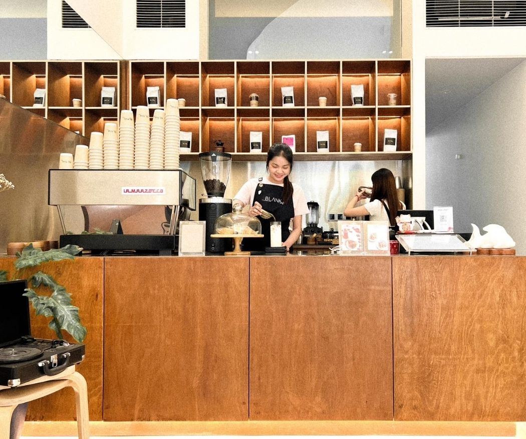 Blank Cafe