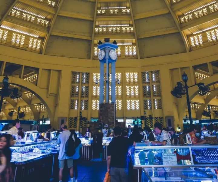 Central Market (Phsar Thmey)