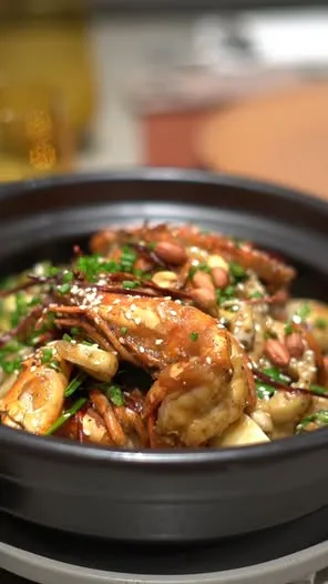 Chili Pot Seafood & Meat Buffet