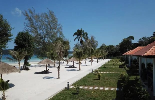 Saracen Bay Resort