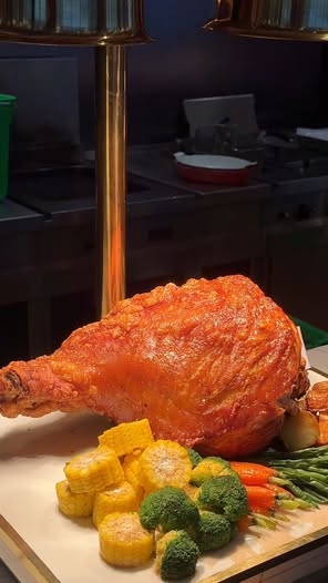 Chili Pot Seafood & Meat Buffet